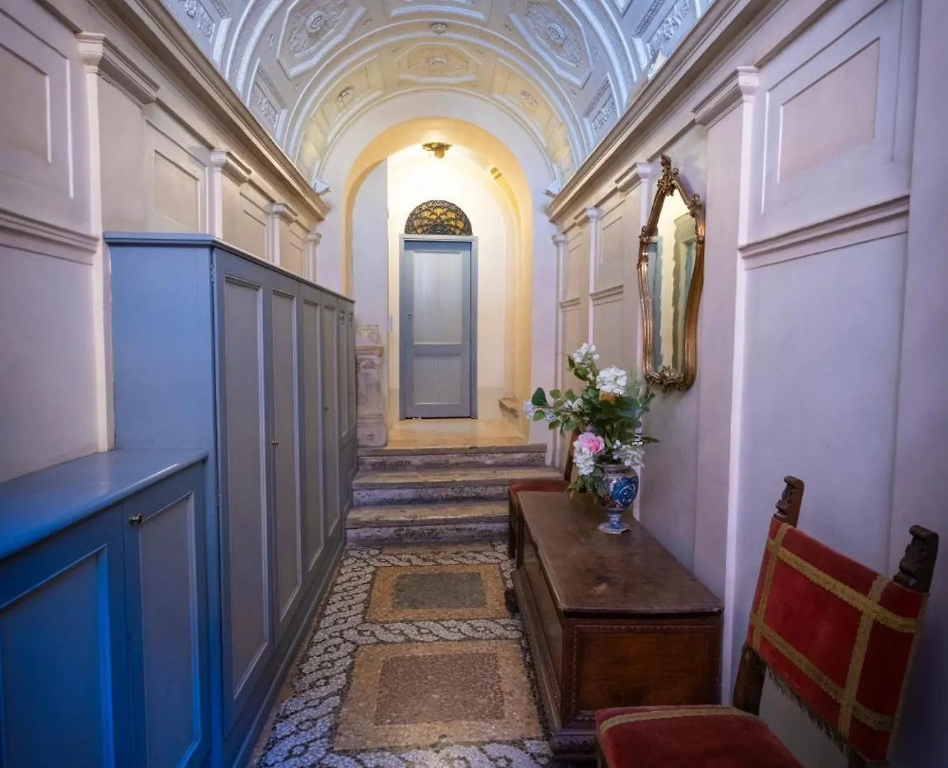 Barberini Apt Close To Fontana Di Trevi ローマ