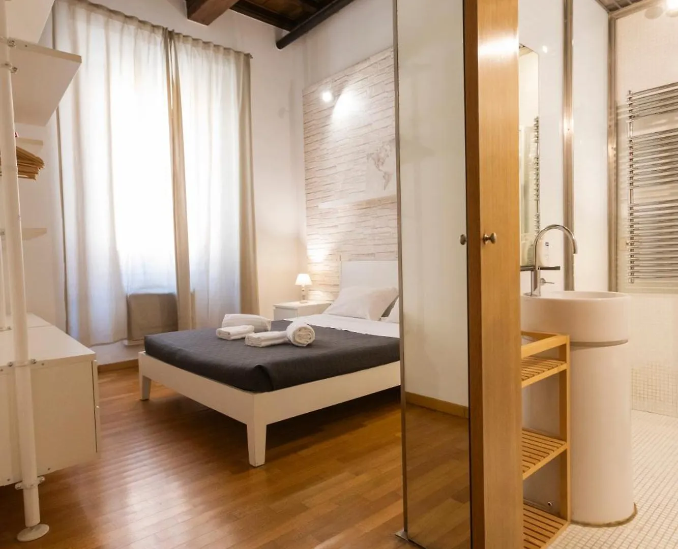 Barberini Apt Close To Fontana Di Trevi Rom Apartment